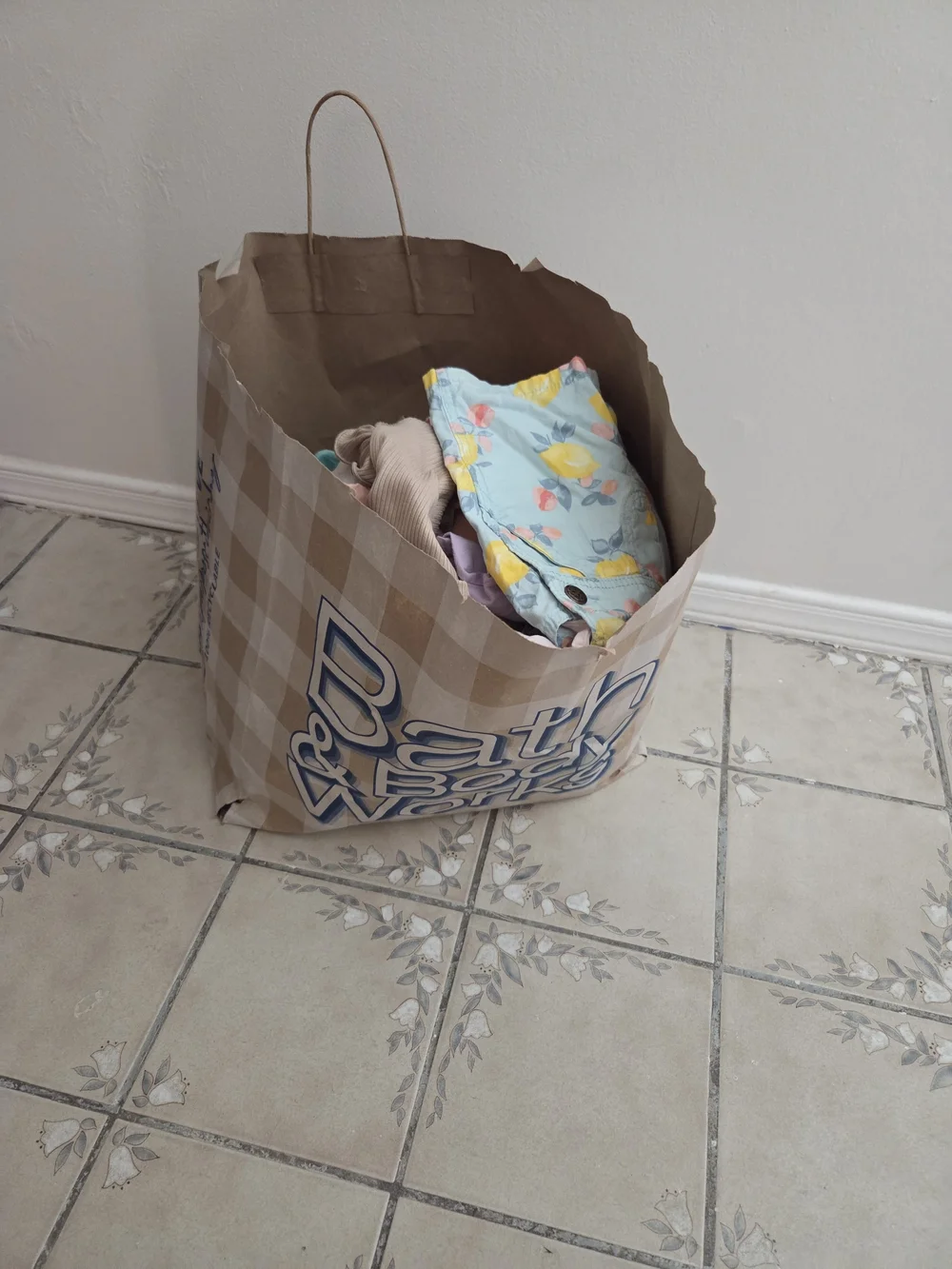 Toddler Girls Clothes Bundle 1 - Picture 2 of 2